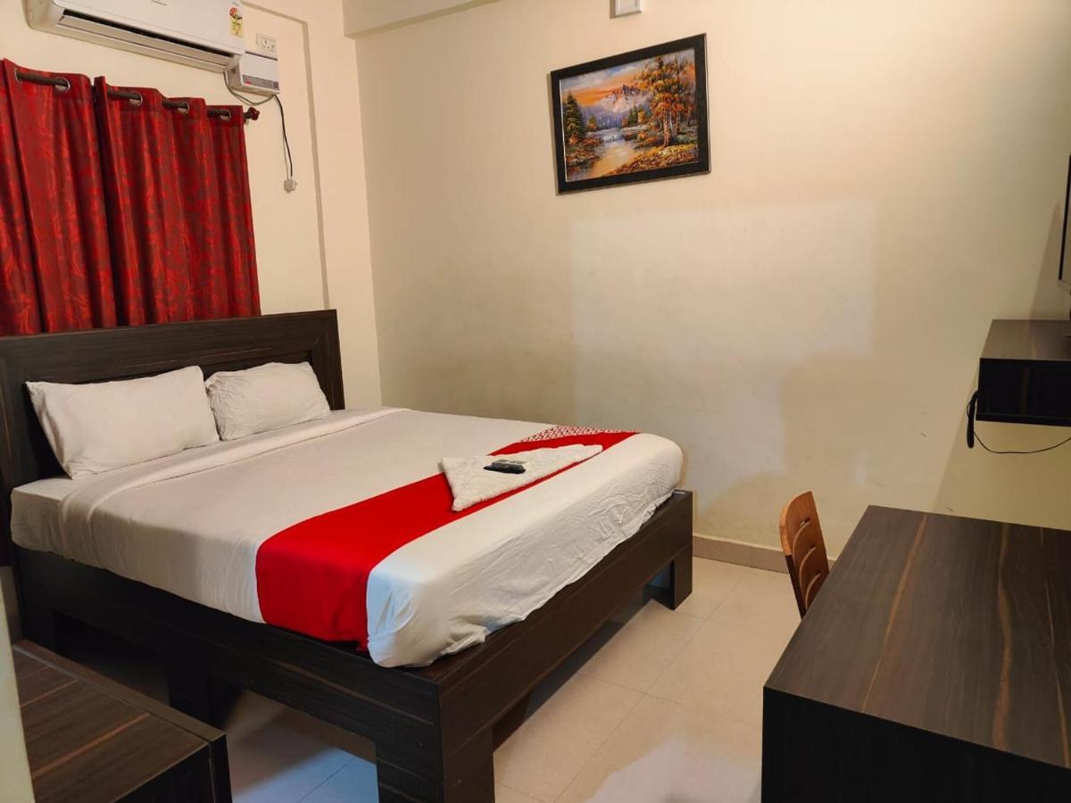 Pristine Inn Manyata Бангалор Екстериор снимка